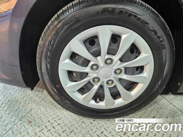 Kia K3 2023 — photo 19