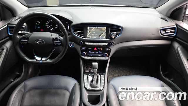 Hyundai Ioniq 2016 — photo 10