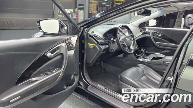 Hyundai Grandeur 2015 — photo 13
