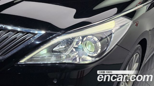 Hyundai Grandeur 2015 — photo 8