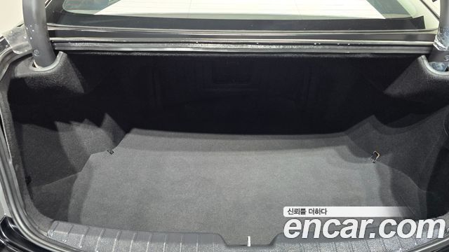 Hyundai Grandeur 2015 — photo 31