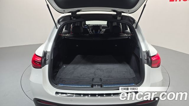 Mercedes-Benz GLC-Class 2026 — photo 17