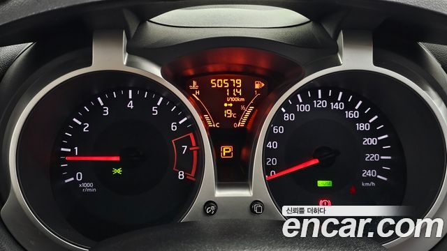 Nissan Juke 2016 — photo 8