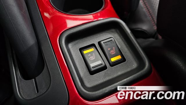 Nissan Juke 2016 — photo 17