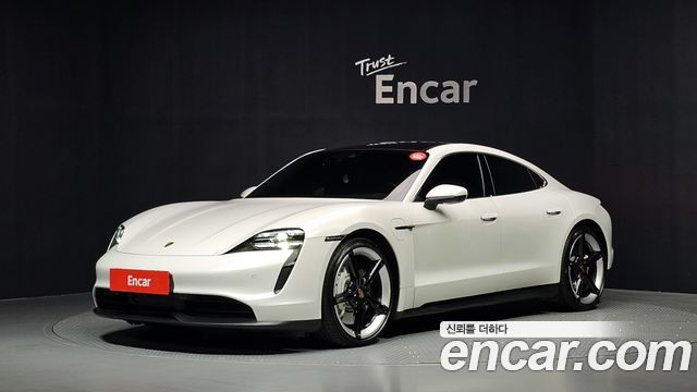 Porsche Taycan 2021 — photo 1