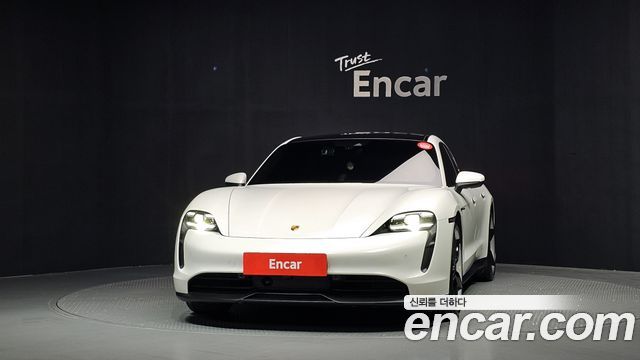 Porsche Taycan 2021 — photo 3