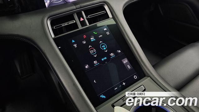 Porsche Taycan 2021 — photo 12