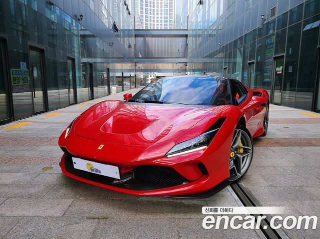 Ferrari F8 2021 — photo 1