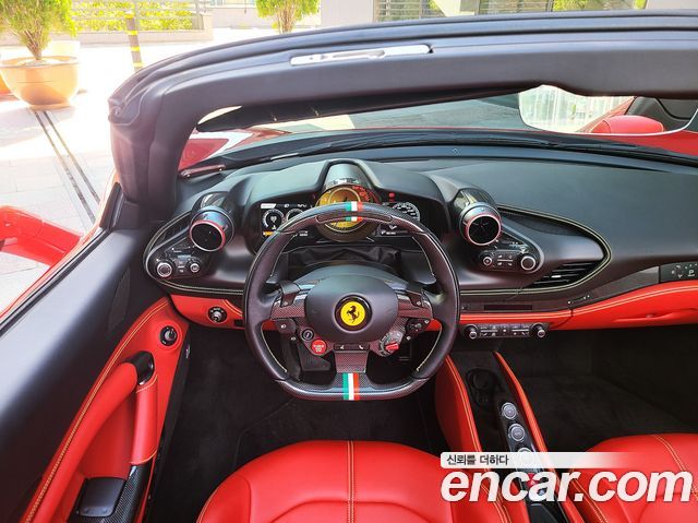 Ferrari F8 2021 — photo 6