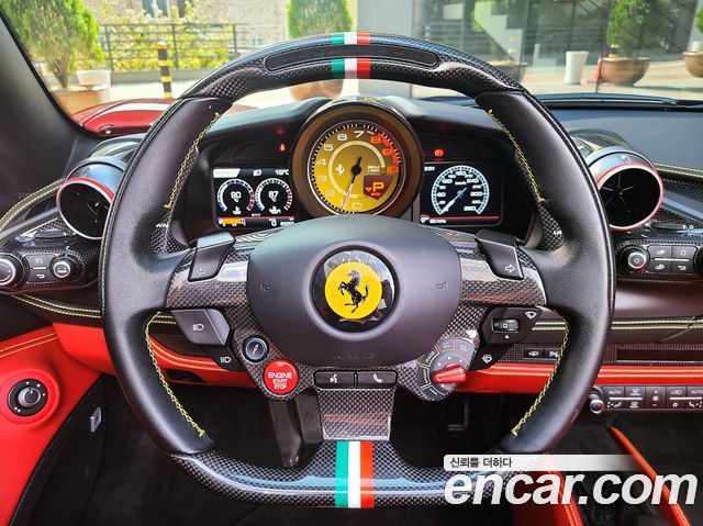 Ferrari F8 2021 — photo 7