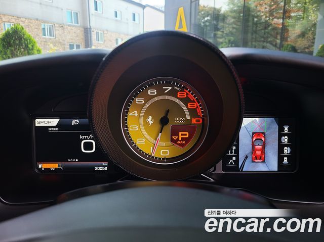 Ferrari F8 2021 — photo 8