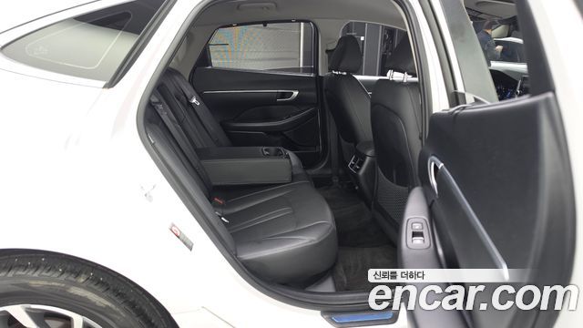 Hyundai Sonata 2020 — photo 18