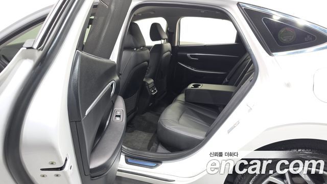 Hyundai Sonata 2020 — photo 16