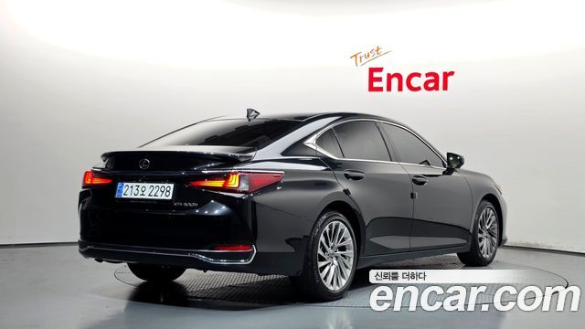 Lexus ES 2024 — photo 2