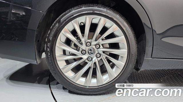 Lexus ES 2024 — photo 5