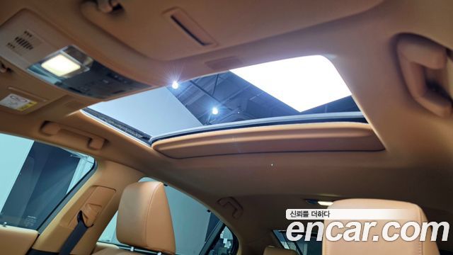 Lexus ES 2024 — photo 11