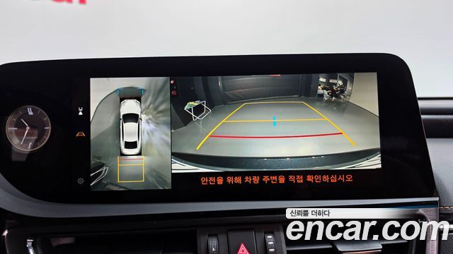 Lexus ES 2024 — photo 13