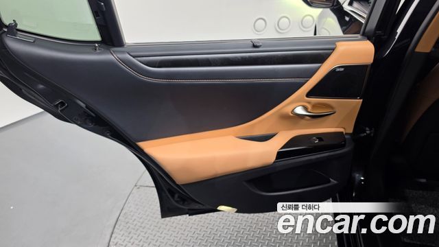 Lexus ES 2024 — photo 24