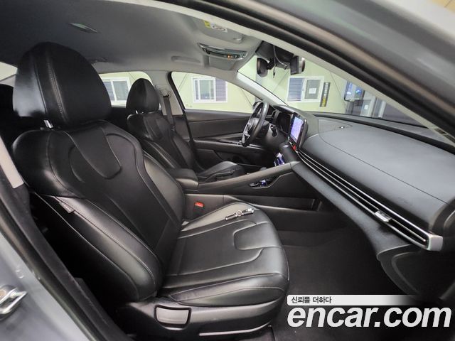 Hyundai AVANTE 2023 — photo 11