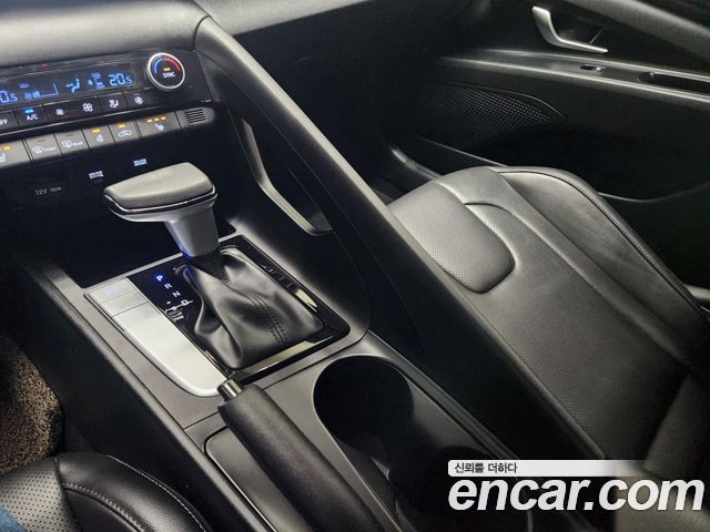 Hyundai AVANTE 2023 — photo 14
