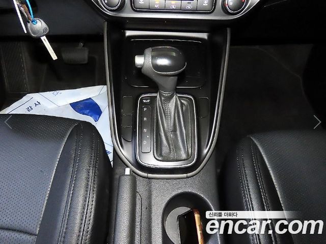 Kia Carens 2014 — photo 13