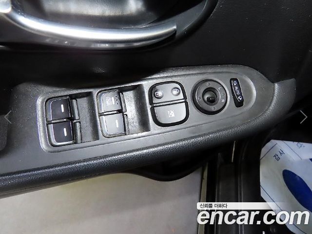 Kia Carens 2014 — photo 14