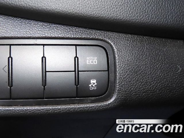 Kia Carens 2014 — photo 15