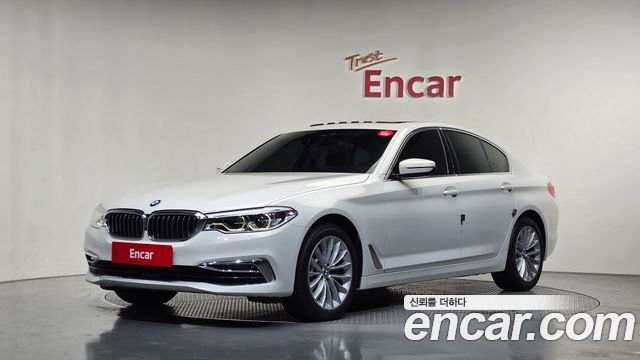 BMW 5-Series 2020 — photo 1