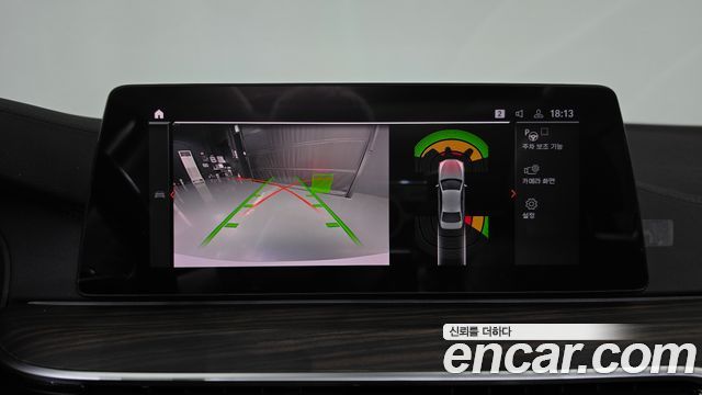 BMW 5-Series 2020 — photo 20