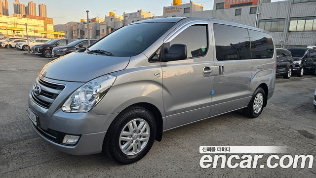 Hyundai Starex 2018 — photo 1