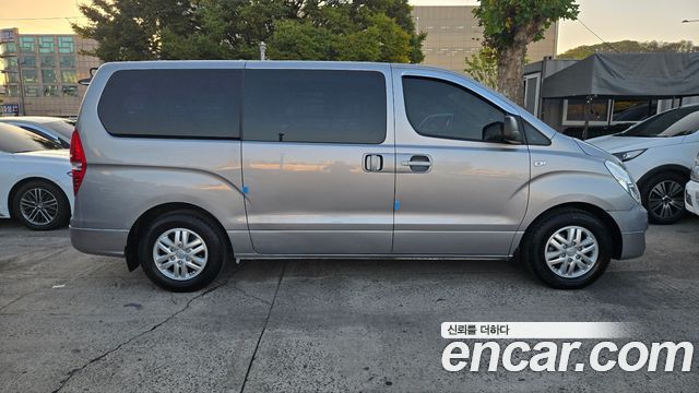 Hyundai Starex 2018 — photo 8