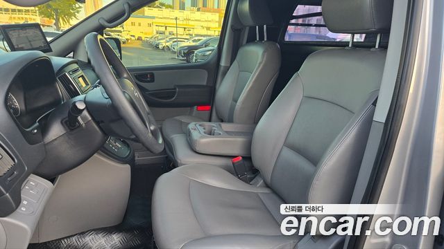 Hyundai Starex 2018 — photo 11