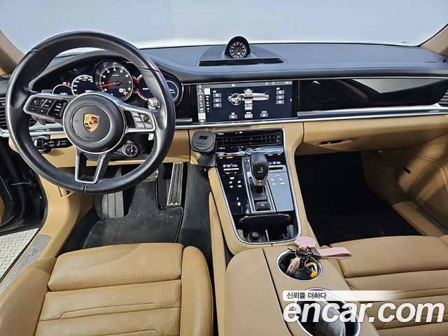 Porsche Panamera 2018 — photo 5