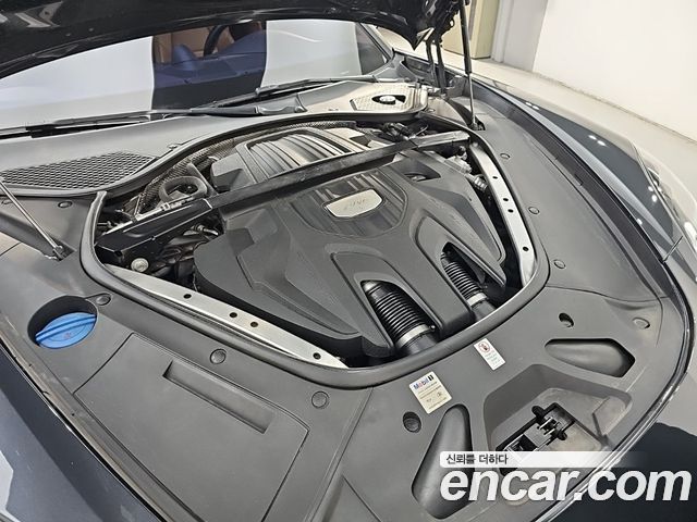 Porsche Panamera 2018 — photo 6