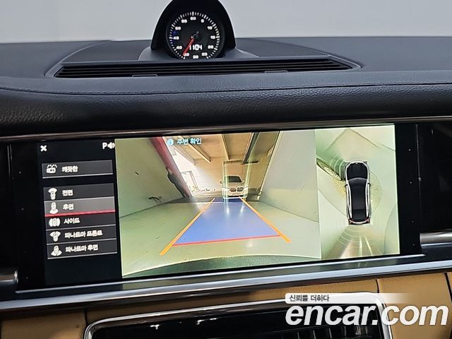 Porsche Panamera 2018 — photo 15