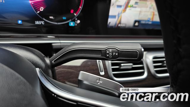 Mercedes-Benz GLE-Class 2026 — photo 12