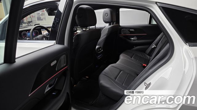 Mercedes-Benz GLE-Class 2026 — photo 17