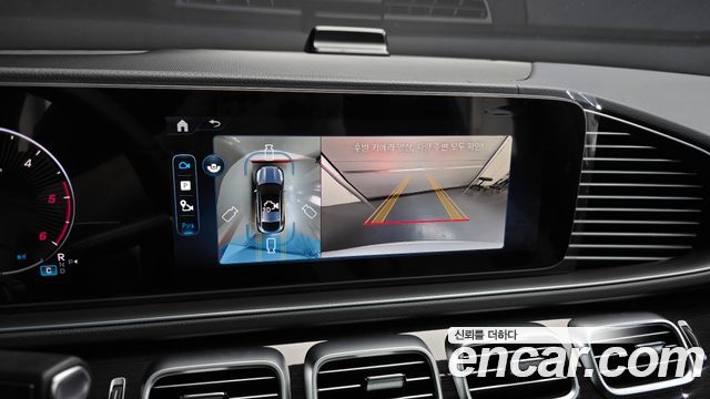 Mercedes-Benz GLE-Class 2026 — photo 20