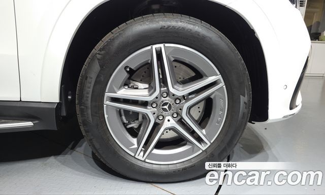 Mercedes-Benz GLE-Class 2026 — photo 7