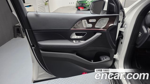 Mercedes-Benz GLE-Class 2026 — photo 14
