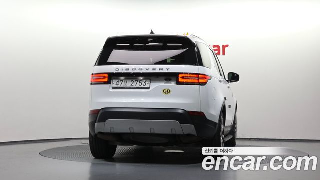 Land Rover Discovery 2018 — photo 4