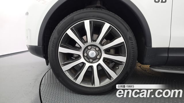 Land Rover Discovery 2018 — photo 5