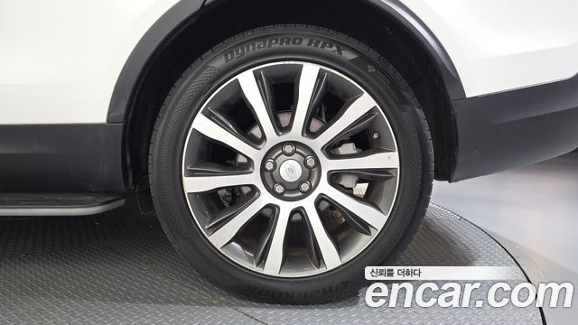 Land Rover Discovery 2018 — photo 7