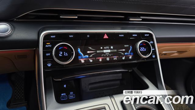 Genesis GV80 2021 — photo 23