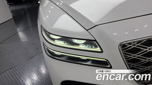 Genesis GV80 2021 — photo 8