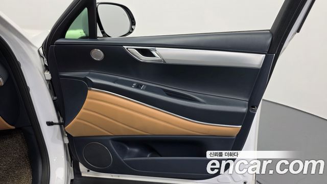 Genesis GV80 2021 — photo 15