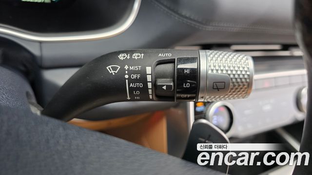 Genesis GV80 2021 — photo 35