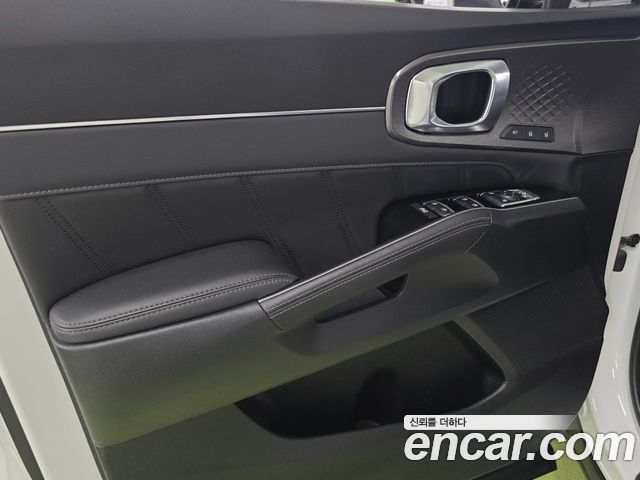 Kia Sorento 2023 — photo 8