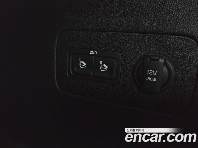 Kia Sorento 2023 — photo 17