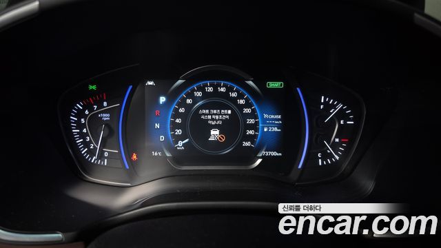 Hyundai Santafe 2019 — photo 11